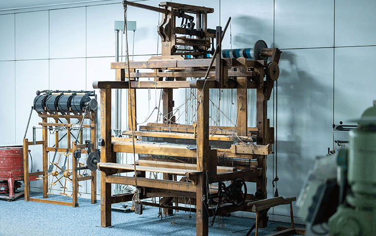 Picture of an old wooden loom